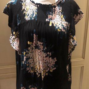 Maurices black floral flutter sleeve top, Size medium